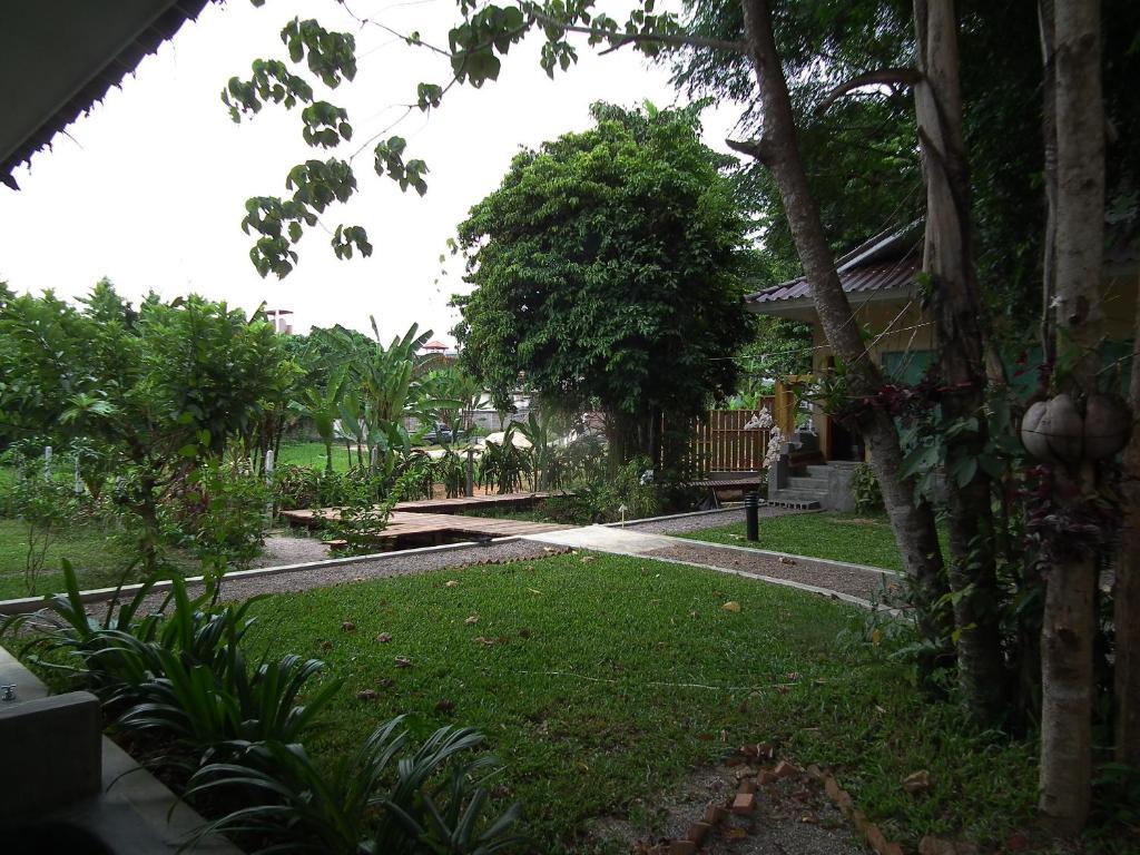 Villa De Mama Rawai Экстерьер фото