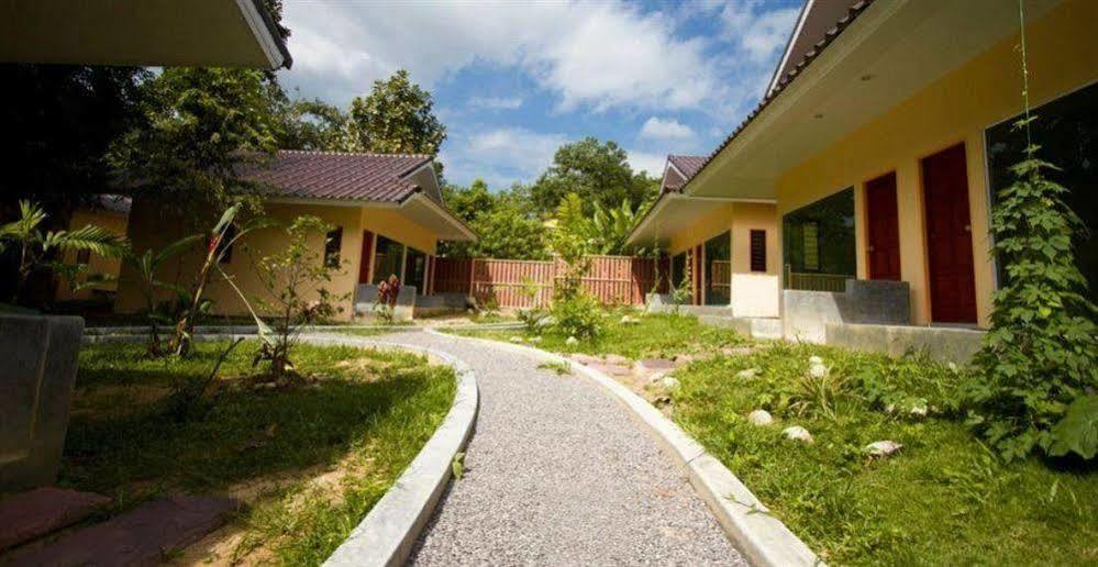 Villa De Mama Rawai Экстерьер фото