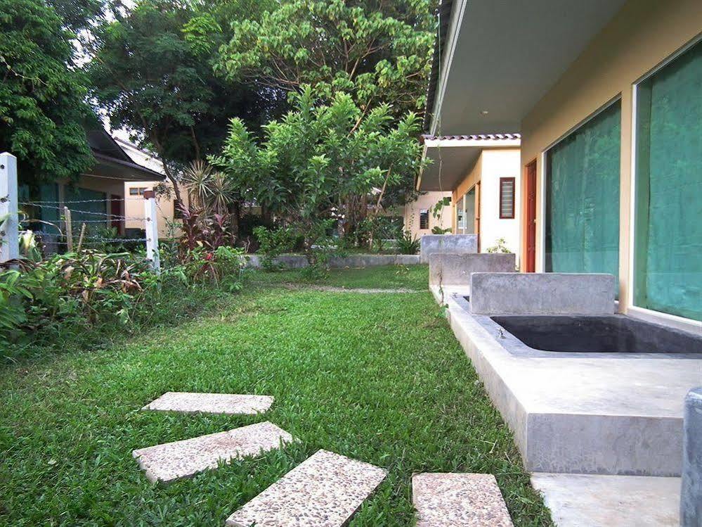 Villa De Mama Rawai Экстерьер фото