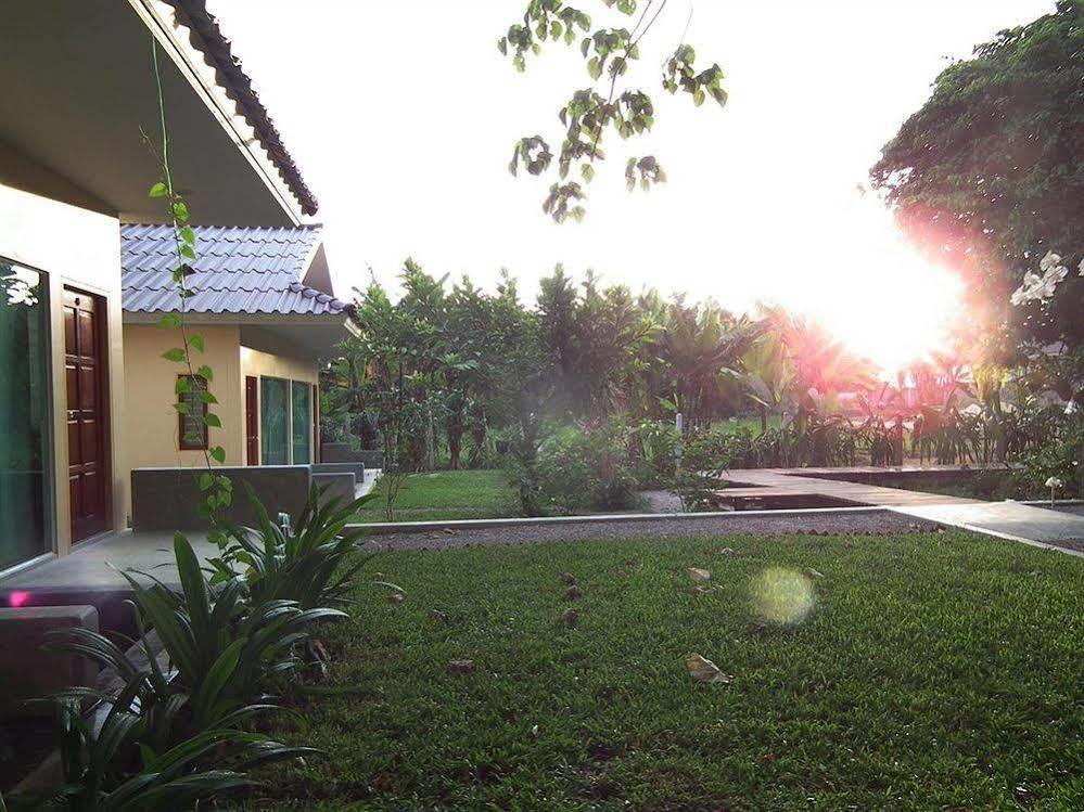 Villa De Mama Rawai Экстерьер фото